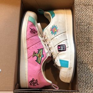 Worn once Arizona superstars